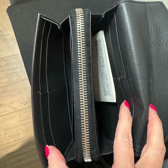 Balenciaga clutch/wallet  - Picture 7 of 14